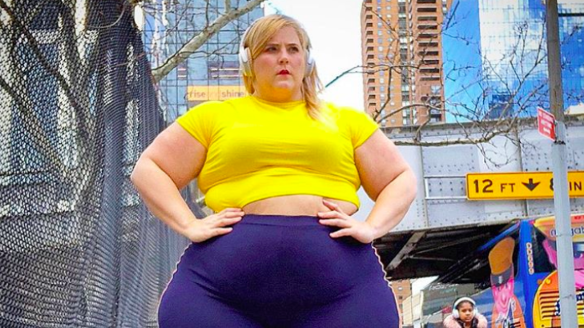 Plussize blogger bodyshamed for wearing string bikini