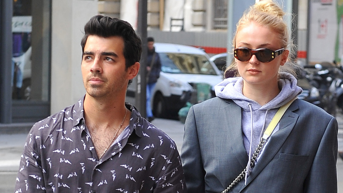 10 comments tall women with short men are tired of hearing | CafeMom.com