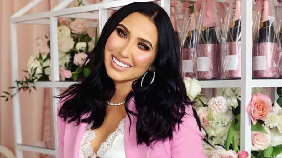 Jaclyn Hill Filmed A House Tour That Made Everyone Feel