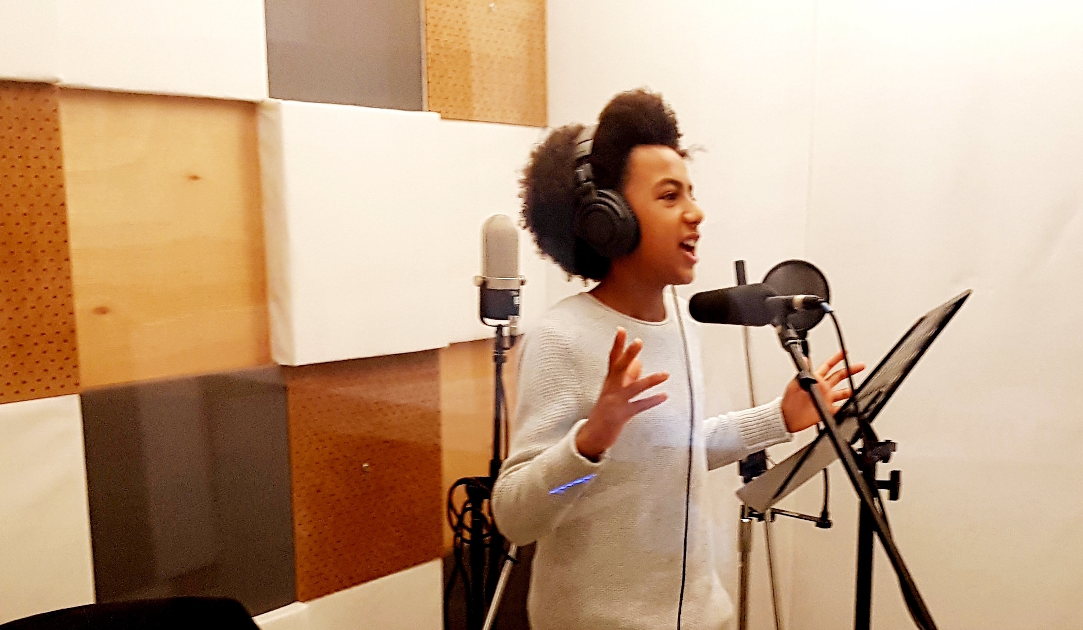 Solli-Recording-Booth