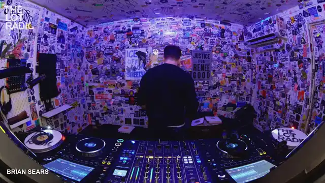 Episode 4AxlEXT52Y11AZkkO0wj0p Thumbnail 3