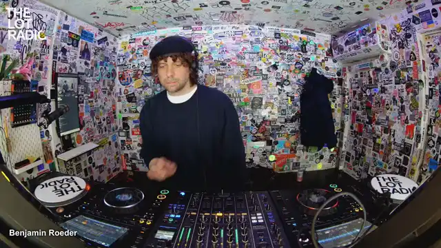 Episode 1eDcaBytrqq3bLtdbSAU32 Thumbnail 4