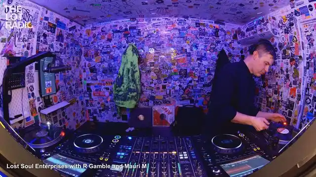 Episode 3QOi8IeAPNtWBziCgPf206 Thumbnail 2