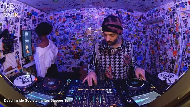 Episode 7j2oDFSx9eylLfF6etv2pu Thumbnail 1