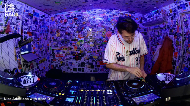 Episode 1AMnZwkzstbE9j9CV8g1j0 Thumbnail 4