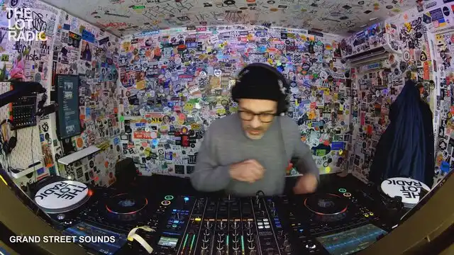 Episode 2Av7CFSR3HivfzThNbOtTz Thumbnail 5