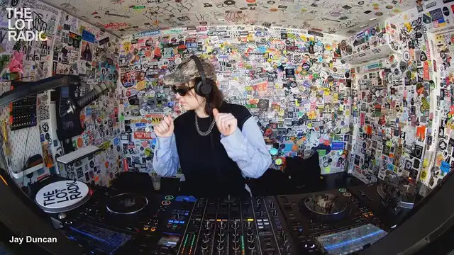 Episode 2MYAqNzBUInj2IjjFyWQvL Thumbnail 5