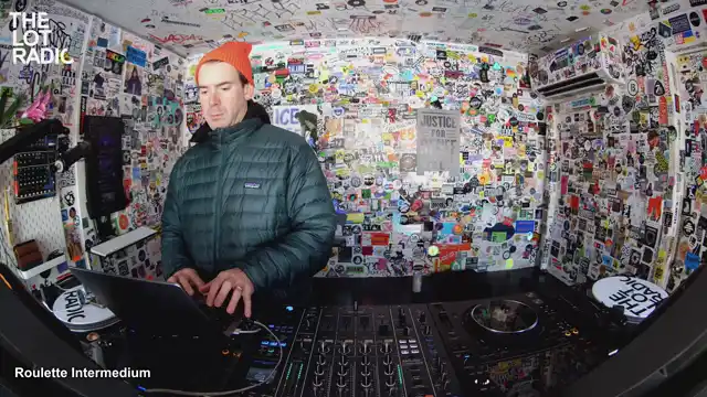 Episode 7DoLqIlGQEVR6nsiQg6YBC Thumbnail 5