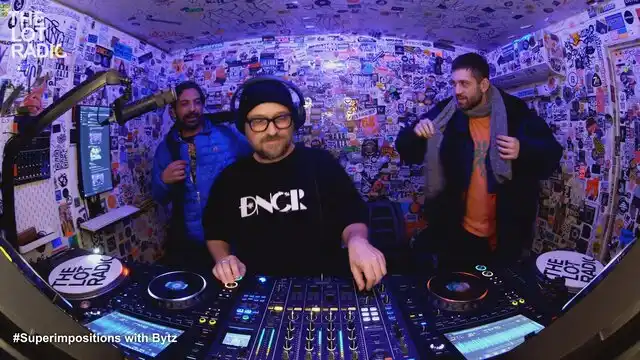 Episode 1X1WGAWq1xK0JR32P3TPze Thumbnail 2