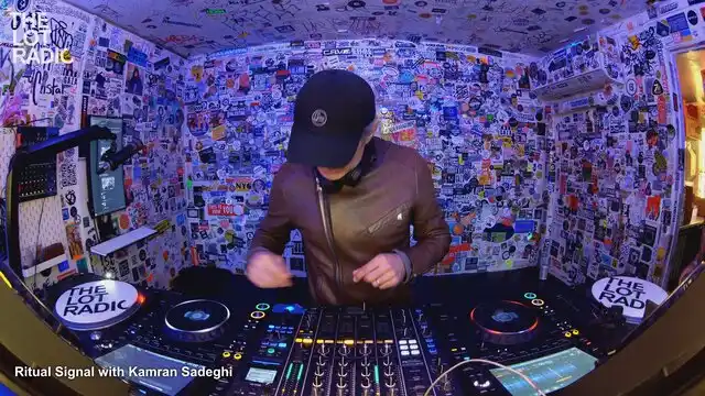 Episode V94IQ7wJnSeqzhk3wuuUr Thumbnail 3