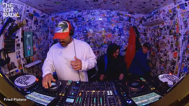 Episode 1un15InY3gCXS7COKCy0UB Thumbnail 4