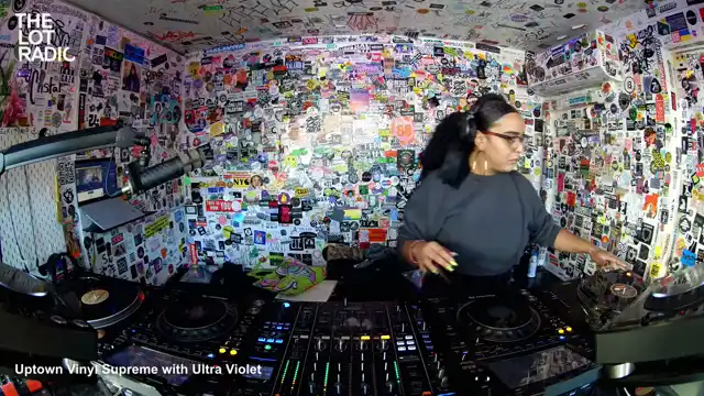 Episode 1Ii3uZBAvbdlIxcMPhTu5X Thumbnail 4