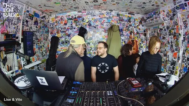 Episode 6x8hYU7qMUedqgQ30mrCaz Thumbnail 1