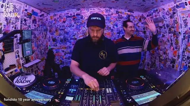 Episode 1iPiMZS6Pa7n3rje7kKAii Thumbnail 4