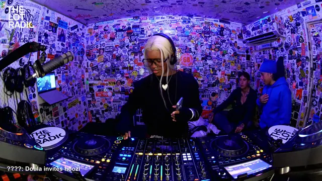 ????: Doula invites hoozi poster