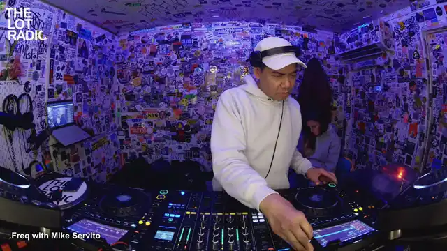 Episode 6UN56AEvZjUQ4QOCp7Ih52 Thumbnail 3