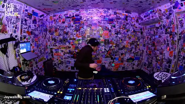 Episode 7ag7f7yMxsgzgTrEKJ4kSV Thumbnail 4