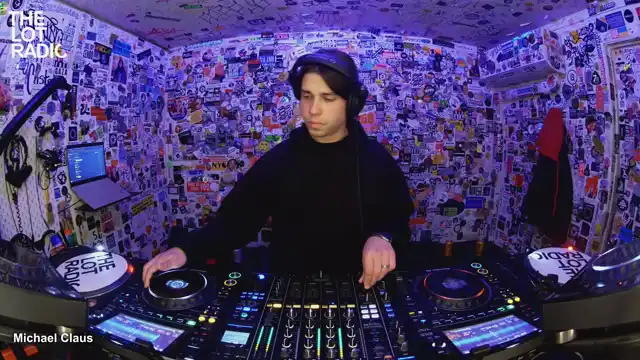 Episode 73LRjaKCELDcbQZRy43Jcr Thumbnail 4