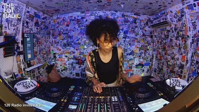 Episode 7aX2SlK5TJYZG7C0EqO7Dj Thumbnail 1