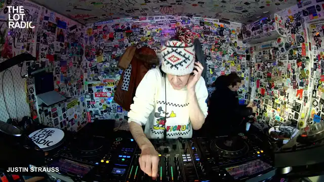 Episode W35dfQnqFiJJdB4vxkrN0 Thumbnail 4