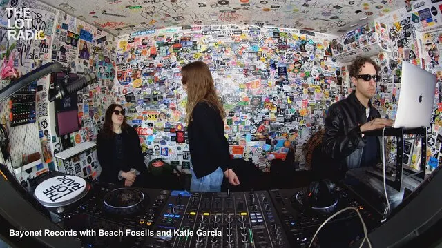 Episode 1sm1Wxn3QYERnDtm7qeZW9 Thumbnail 1