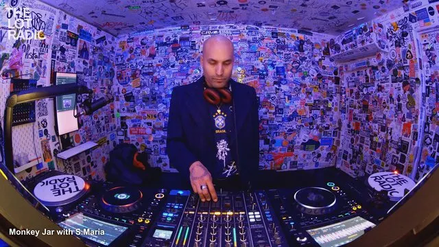 Episode 7vOytQsOffbfJOMgAfctV2 Thumbnail 1