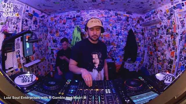 Episode 3QOi8IeAPNtWBziCgPf206 Thumbnail 1