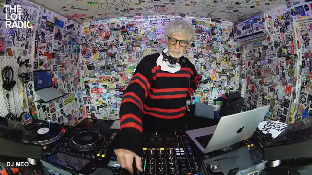 Episode 2zKzAWs2TVU5X2tJmf1TD Thumbnail 4