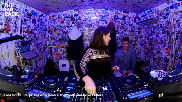 Episode 4WnoBb4L7eboFzkKSit5Qx Thumbnail 5