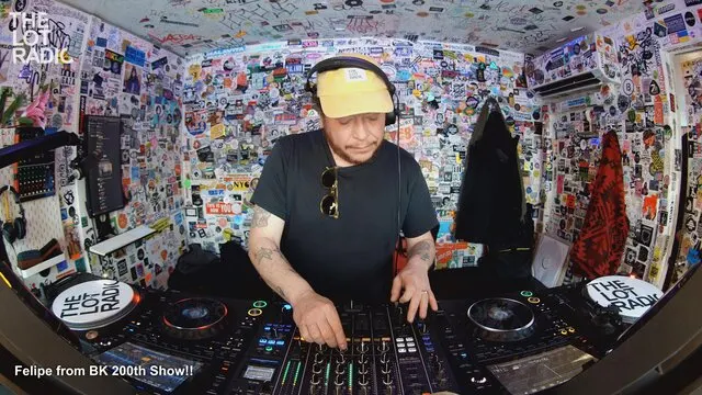 Episode 7LXBpazgIaAzNJYl28RMJS Thumbnail 1