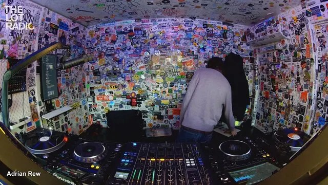 Episode 1ZVwFj3VVxyQ1f00Jkcj7v Thumbnail 1