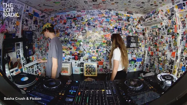 Episode 1UmJnxNNIjYl2phnMfLcIw Thumbnail 1