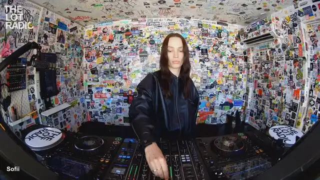 Episode 51I2EqVx8J7TNdRafilgZl Thumbnail 2