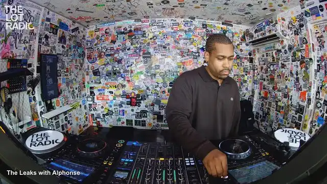 Episode NPGl418PSclNM10LmAOAG Thumbnail 2