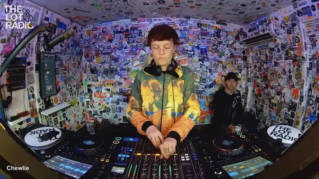 Episode 489AzHlDjVfDzeDE3Q4II1 Thumbnail 5