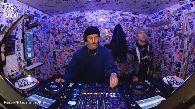 Episode 74AWhIie5QLB5E2QslKx7H Thumbnail 4