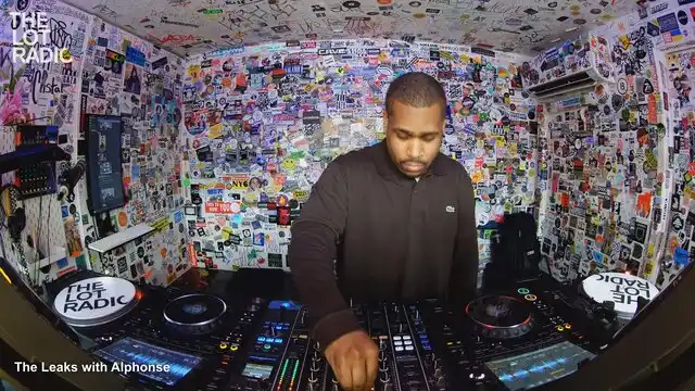 Episode NPGl418PSclNM10LmAOAG Thumbnail 4