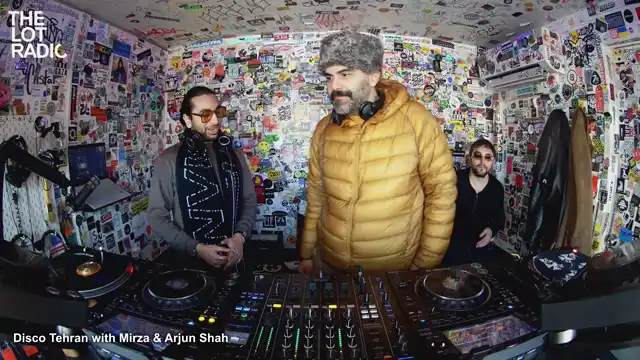 Episode 1Ujtk1BNpxapLd9sa81W0G Thumbnail 4