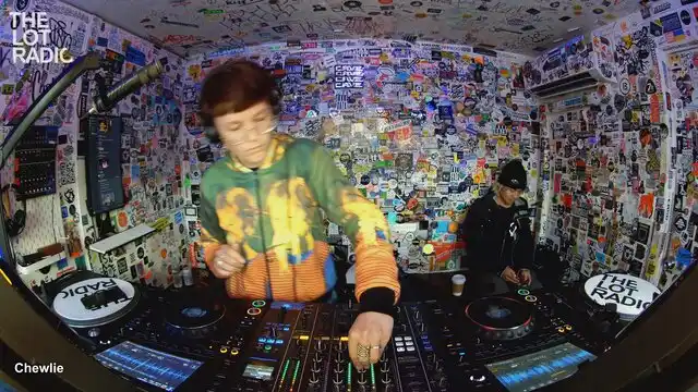 Episode 489AzHlDjVfDzeDE3Q4II1 Thumbnail 3