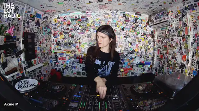 Episode uN9I0O6FqfTouWbbmHS77 Thumbnail 4