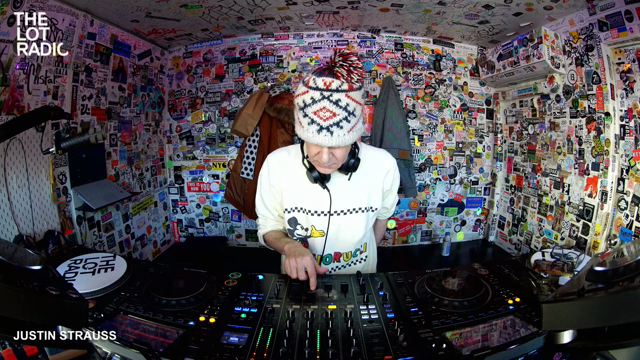 Episode W35dfQnqFiJJdB4vxkrN0 Thumbnail 1