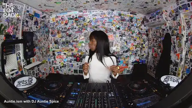 Episode 6EGVOdanw9DeEzFWxAcTRC Thumbnail 4