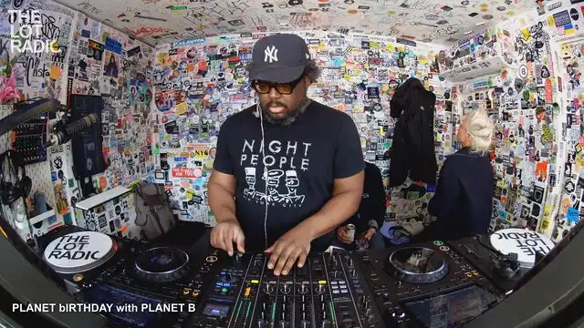 Episode 3VmAHJbXBfbz69bXMApbfA Thumbnail 2