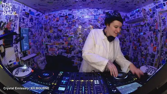 Episode 6rfEWtRk28vubqbGLrCuWO Thumbnail 3