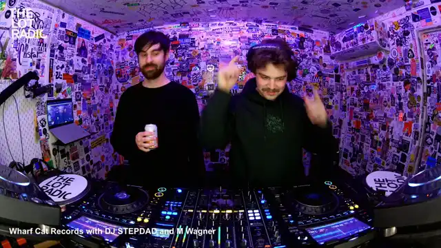 Episode 7xxlYBr1tXZIQajnbM4uMh Thumbnail 4