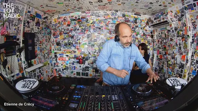 Episode 3ZAiPkbmYnJl8CuOUiU31b Thumbnail 1