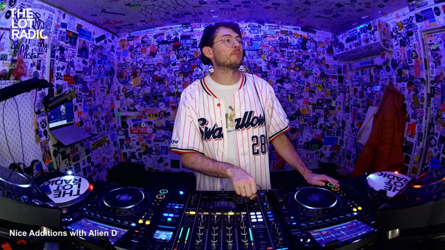 Episode 1AMnZwkzstbE9j9CV8g1j0 Thumbnail 5