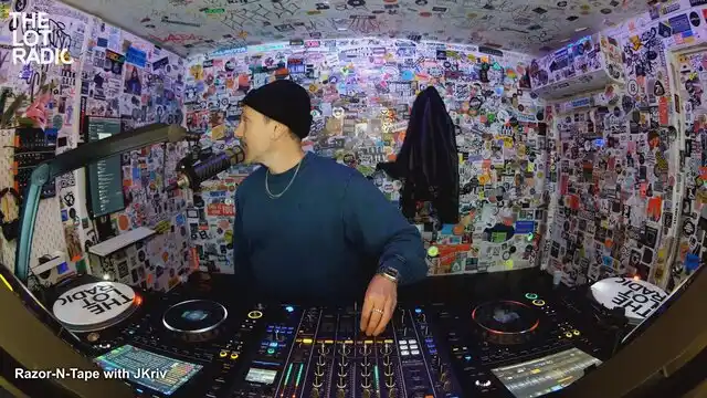 Episode 74AWhIie5QLB5E2QslKx7H Thumbnail 2