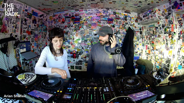 Episode 3ois6w8NSnFTOtZBKkeGda Thumbnail 1