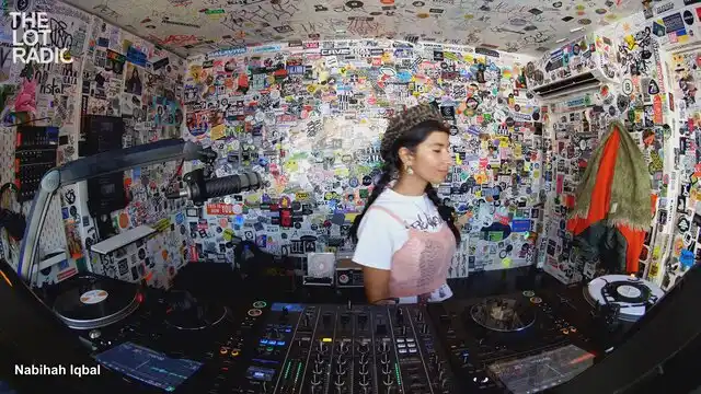 Episode 37J4EdoHXG249i2skUHSJx Thumbnail 2